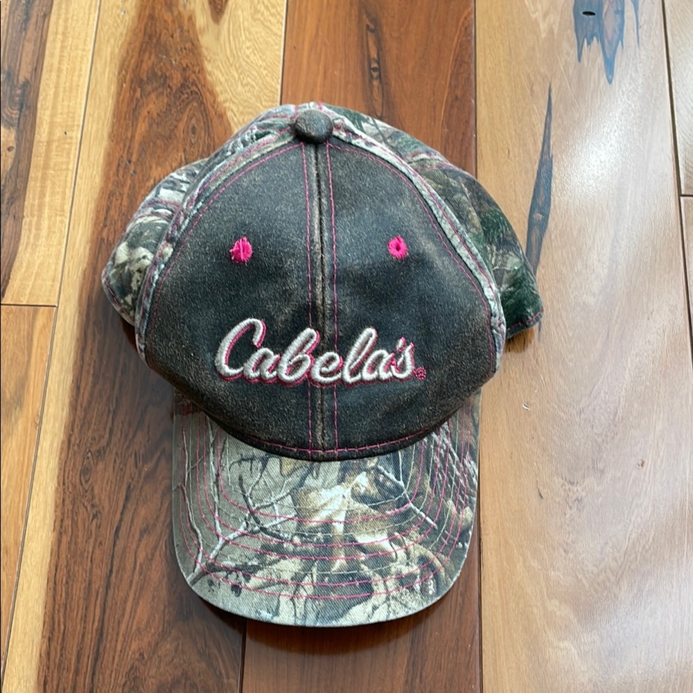 CABELAS women’s pink camo baseball hat